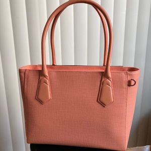 Dagne Dover Signature Classic Tote in Pomelo